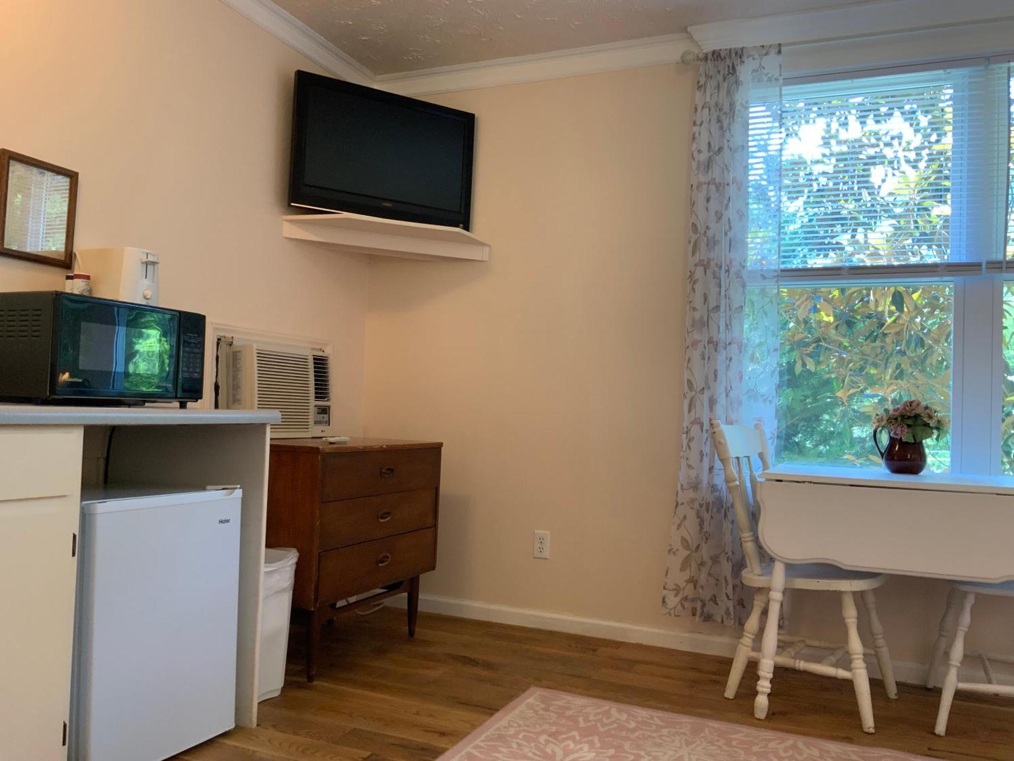 The Chimney Rock Inn & Cottages Extérieur photo