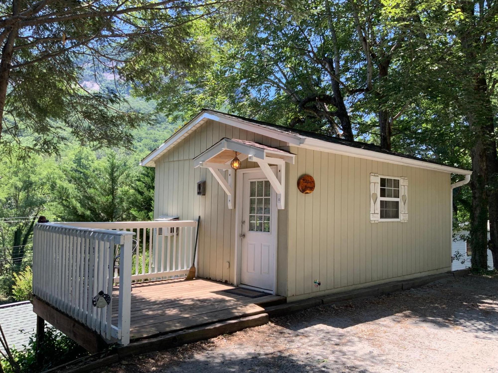 The Chimney Rock Inn & Cottages Extérieur photo