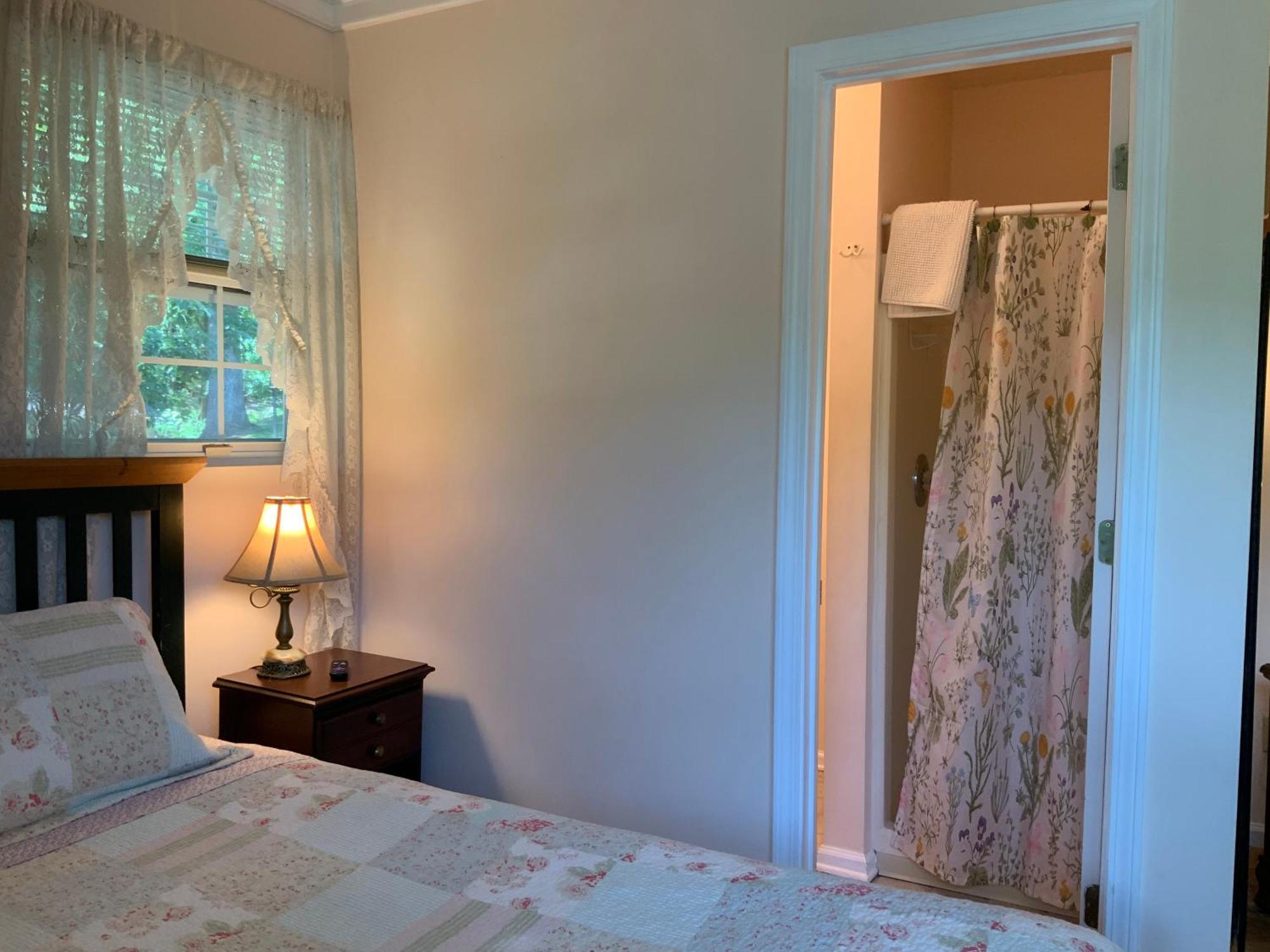 The Chimney Rock Inn & Cottages Extérieur photo