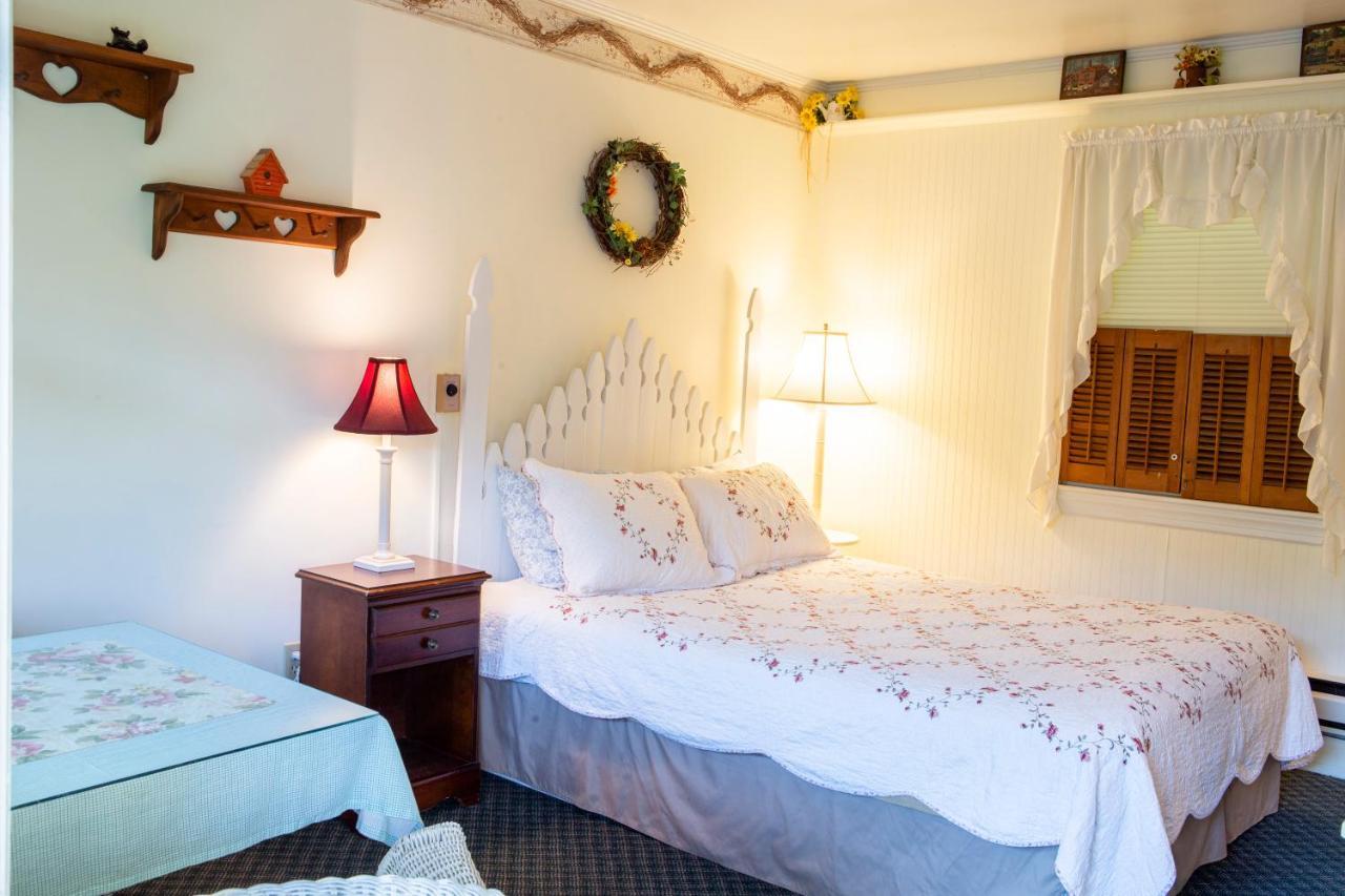 The Chimney Rock Inn & Cottages Extérieur photo