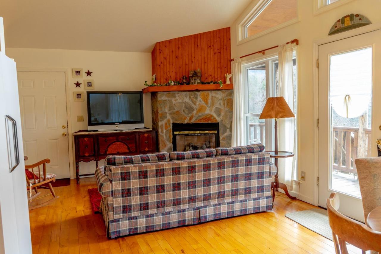 The Chimney Rock Inn & Cottages Extérieur photo
