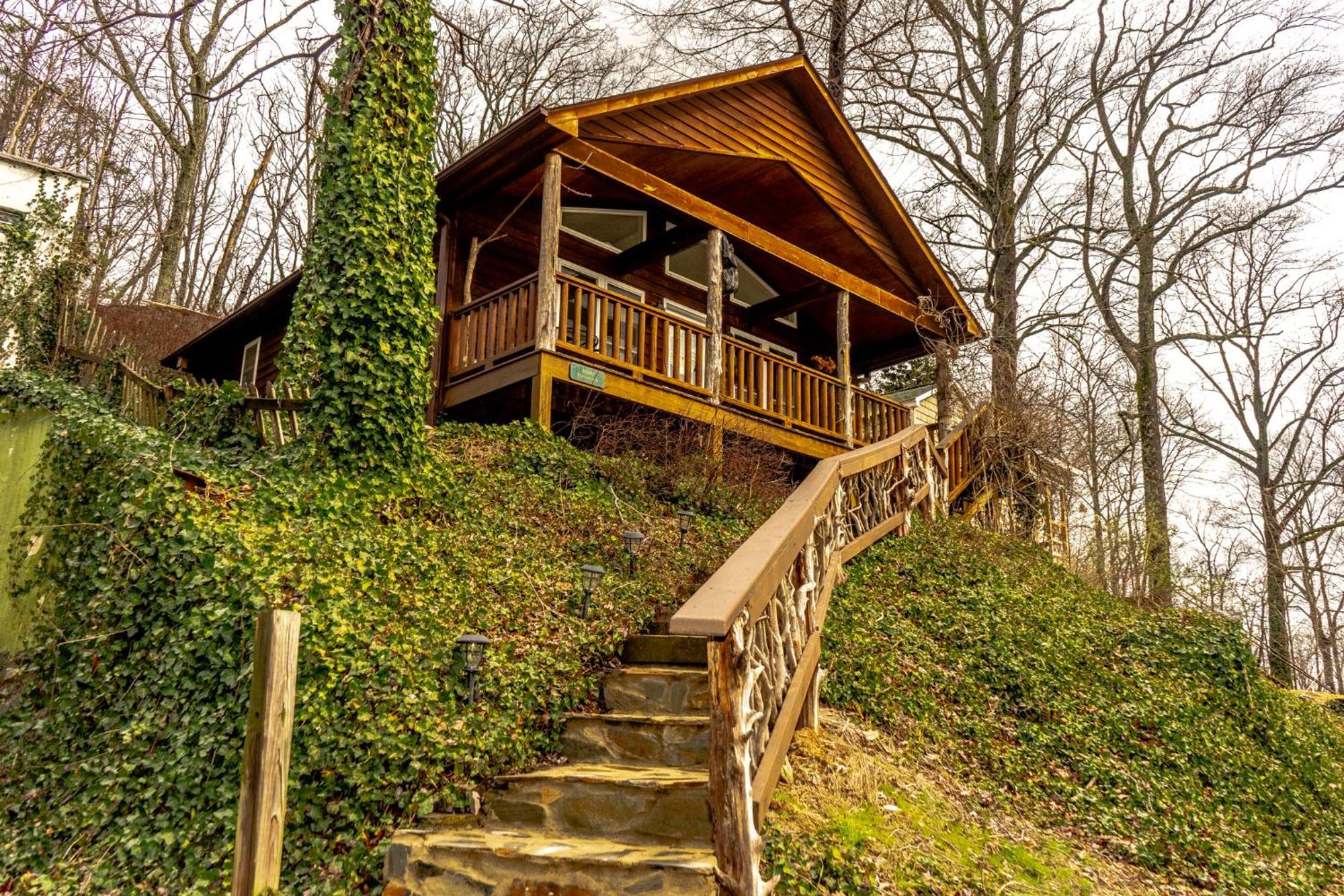 The Chimney Rock Inn & Cottages Extérieur photo