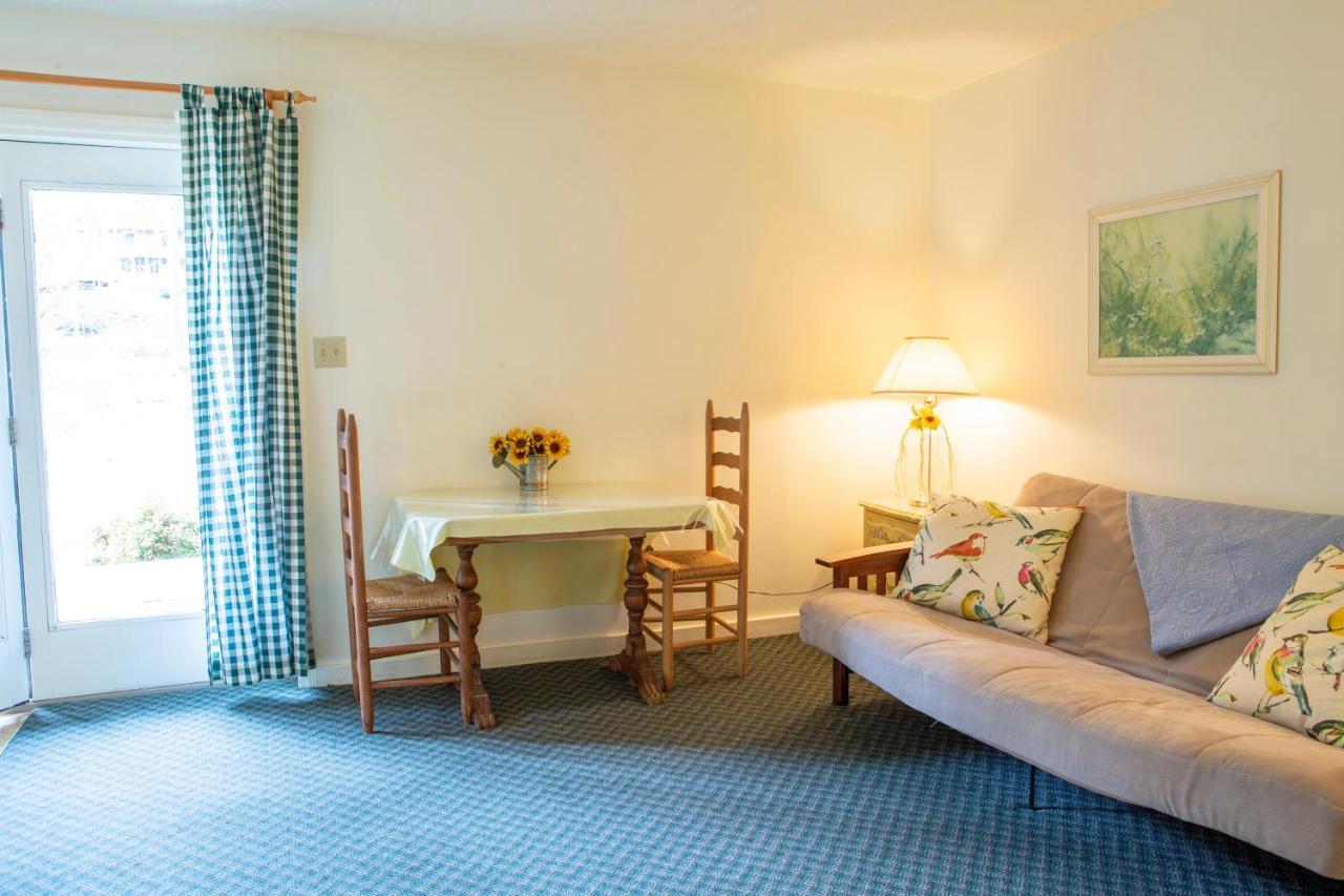 The Chimney Rock Inn & Cottages Extérieur photo