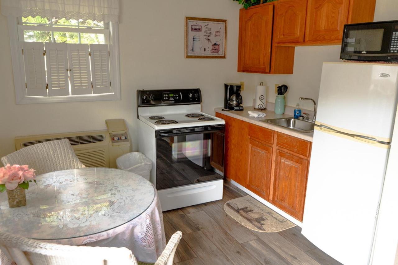 The Chimney Rock Inn & Cottages Extérieur photo