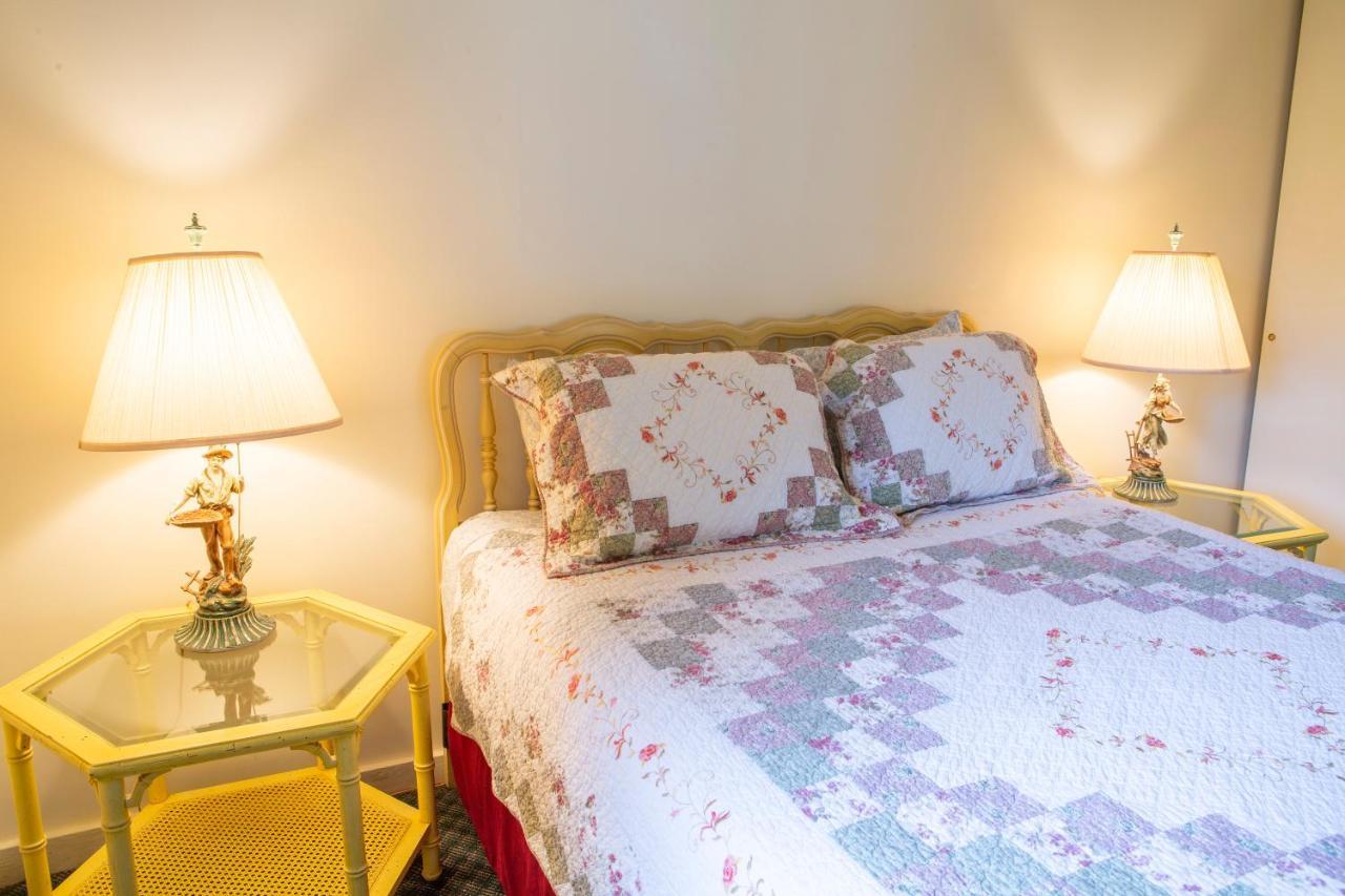 The Chimney Rock Inn & Cottages Extérieur photo