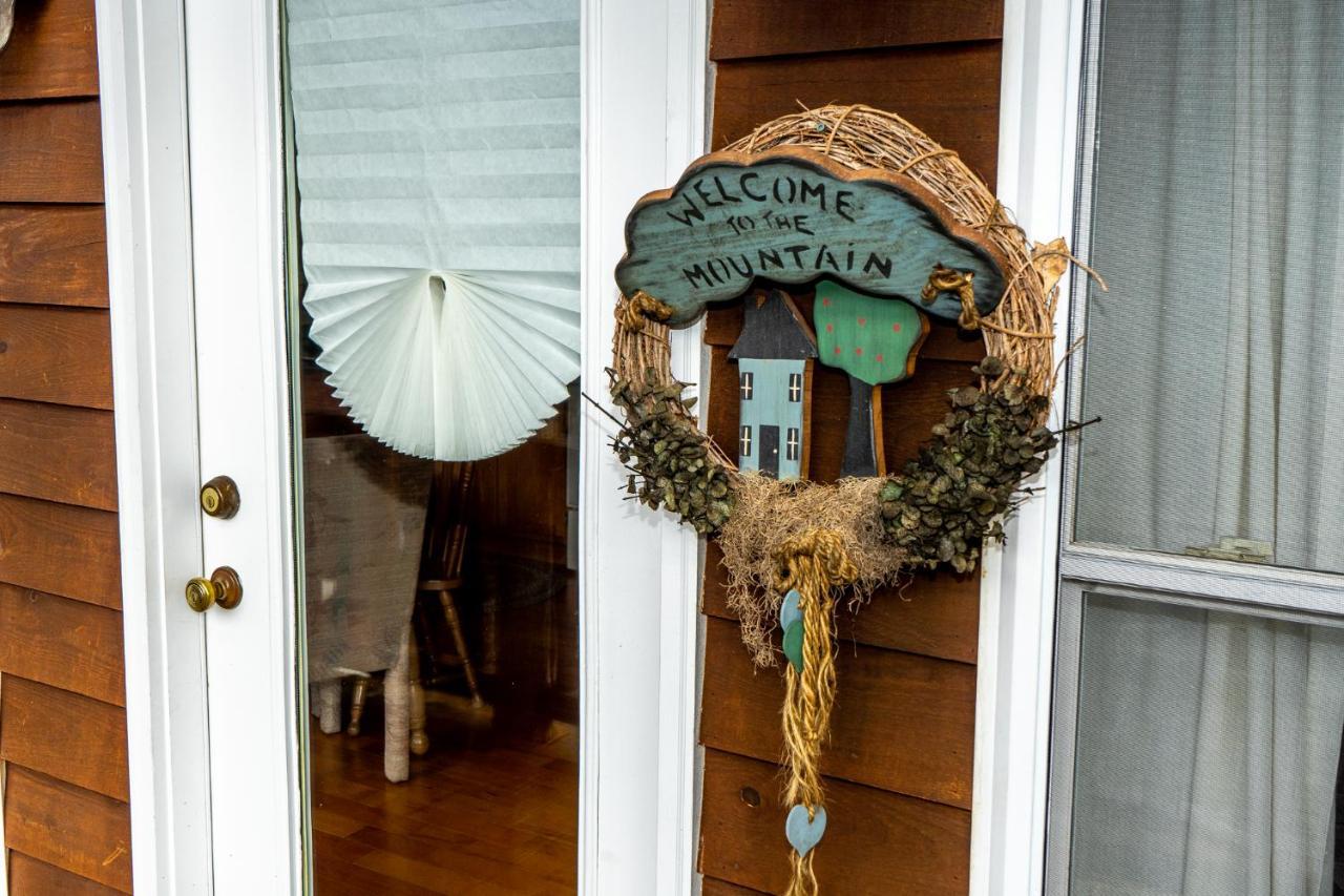 The Chimney Rock Inn & Cottages Extérieur photo